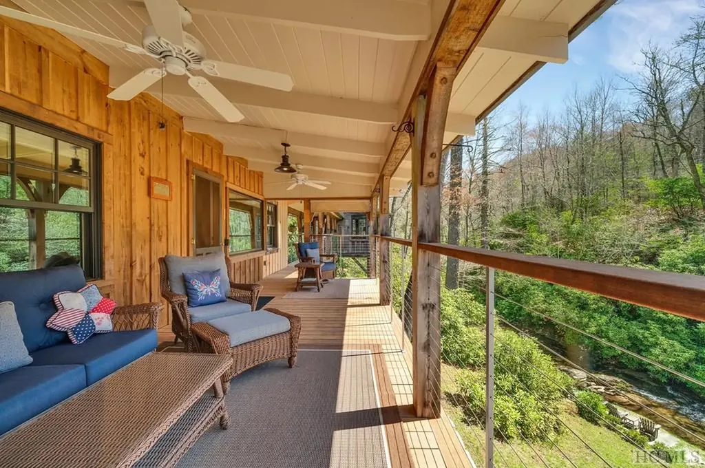 404 Myrtle Speed Highlands NC 28741