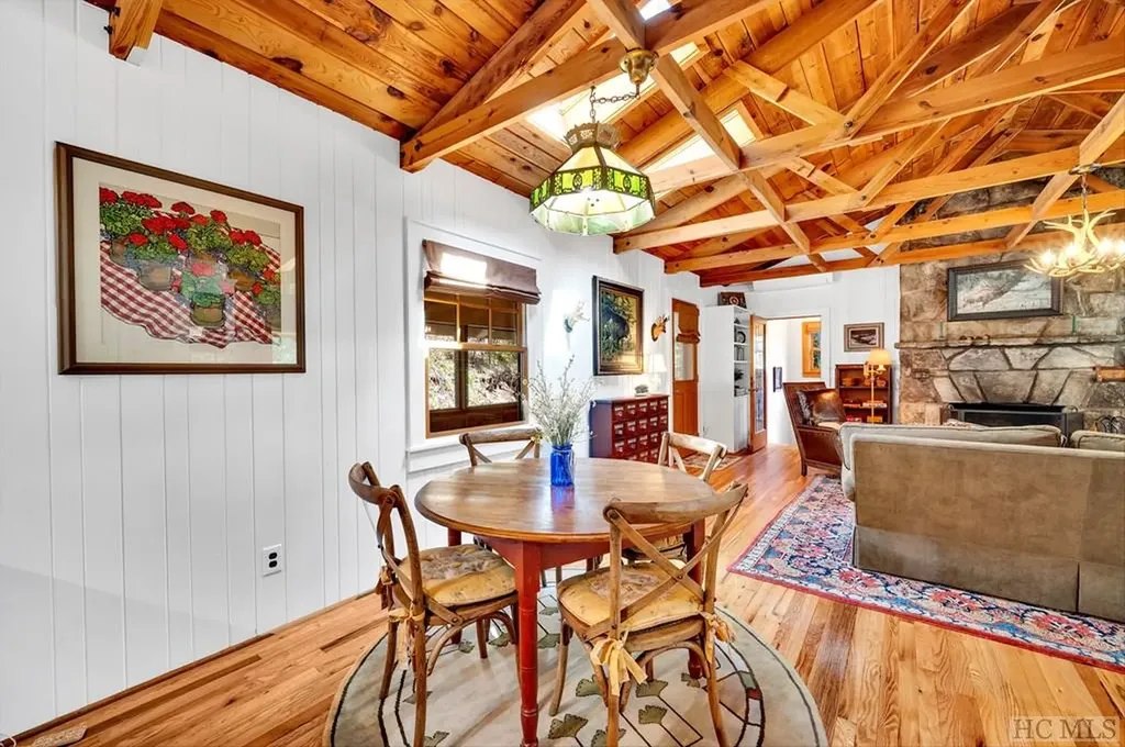 404 Myrtle Speed Highlands NC 28741