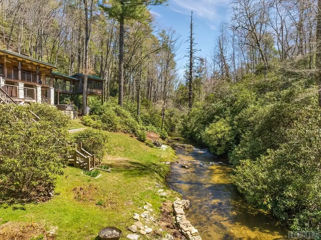 404 Myrtle Speed Highlands NC 28741