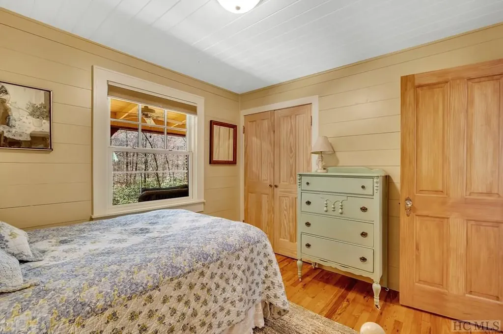 404 Myrtle Speed Highlands NC 28741