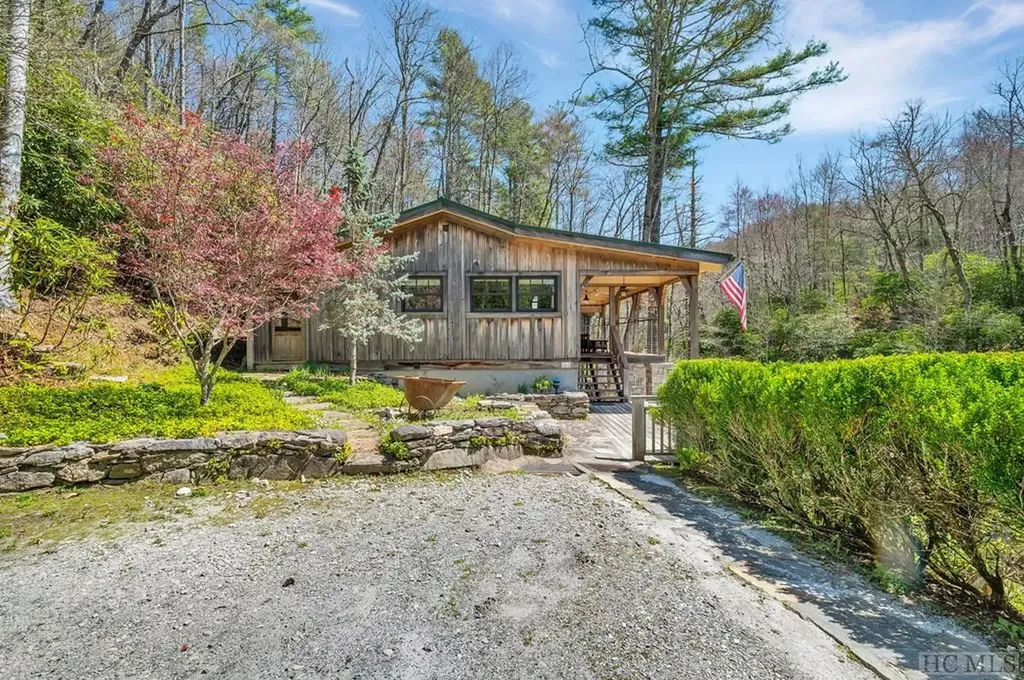 404 Myrtle Speed Highlands NC 28741