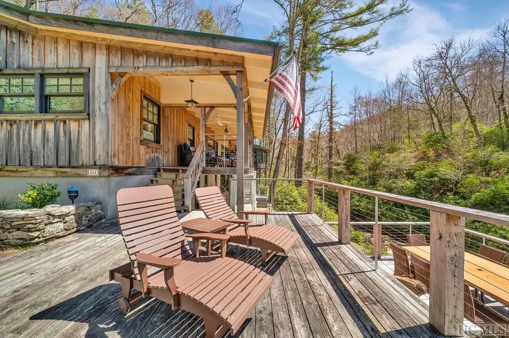 404 Myrtle Speed Highlands NC 28741