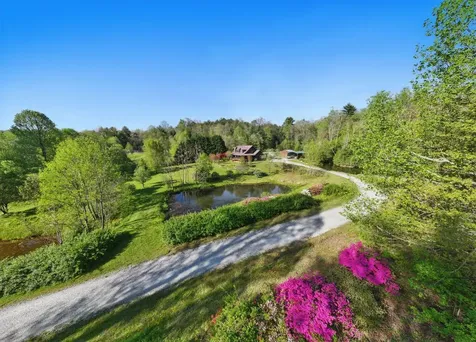 2378 Flat Creek Valley Road Lake Toxaway NC 28747