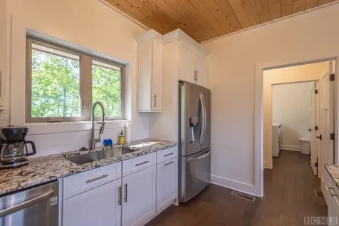 346 Birdymay Drive Tuckasegee NC 28783