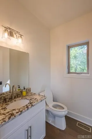 346 Birdymay Drive Tuckasegee NC 28783