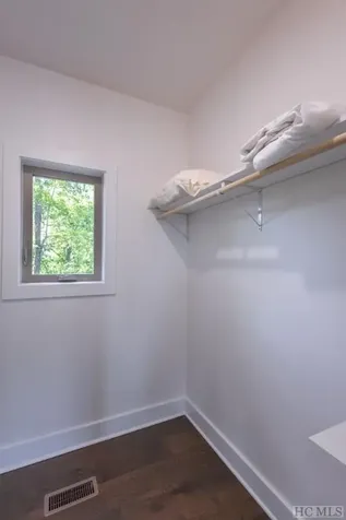 346 Birdymay Drive Tuckasegee NC 28783