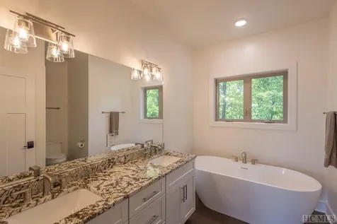 346 Birdymay Drive Tuckasegee NC 28783