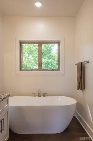 346 Birdymay Drive Tuckasegee NC 28783