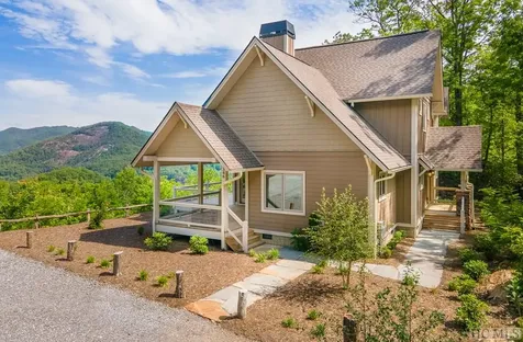 346 Birdymay Drive Tuckasegee NC 28783