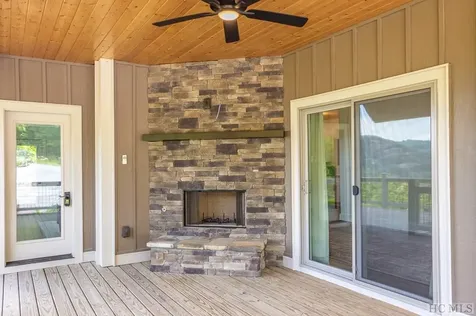 346 Birdymay Drive Tuckasegee NC 28783