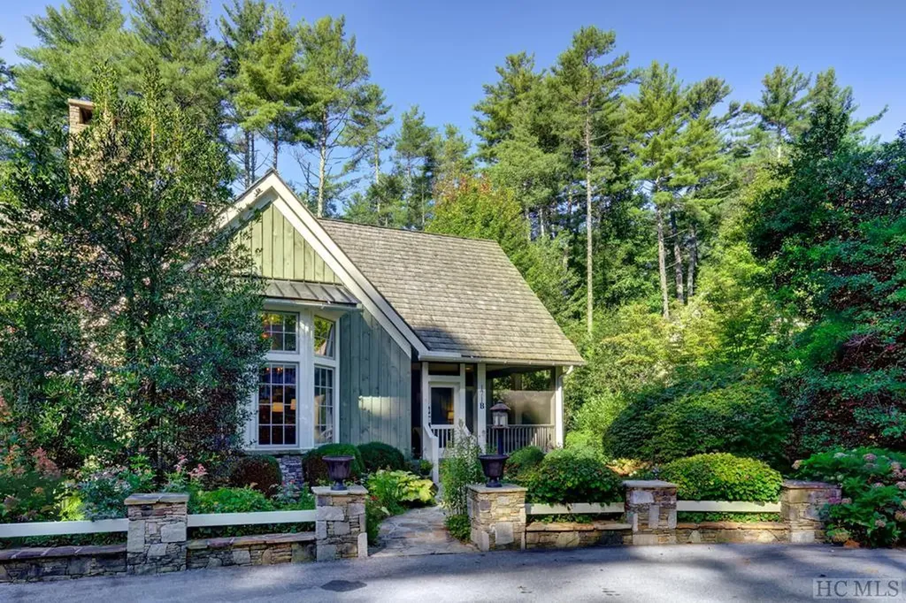 171B Arrowhead Cottage Road Cashiers NC 28717