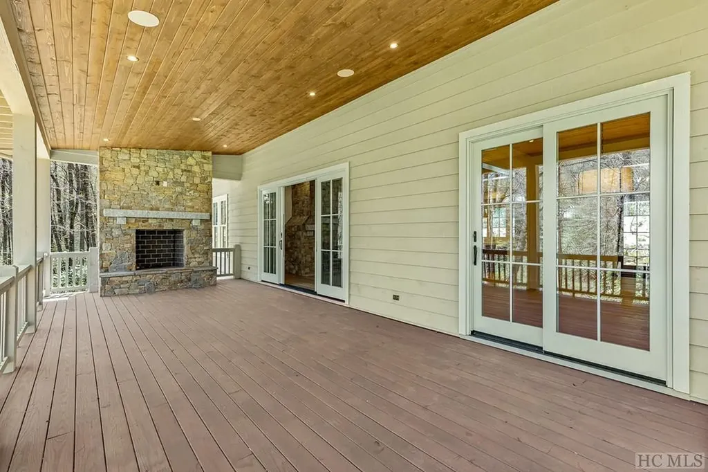 367 Thunder Creek Lane Cashiers NC 28717
