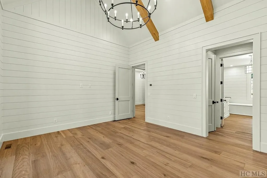 367 Thunder Creek Lane Cashiers NC 28717
