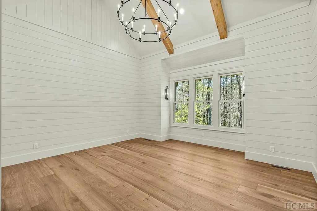 367 Thunder Creek Lane Cashiers NC 28717