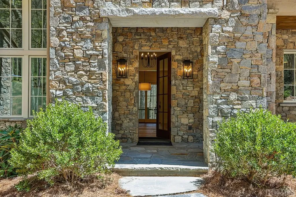 367 Thunder Creek Lane Cashiers NC 28717