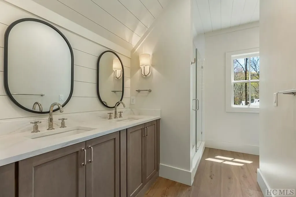 367 Thunder Creek Lane Cashiers NC 28717