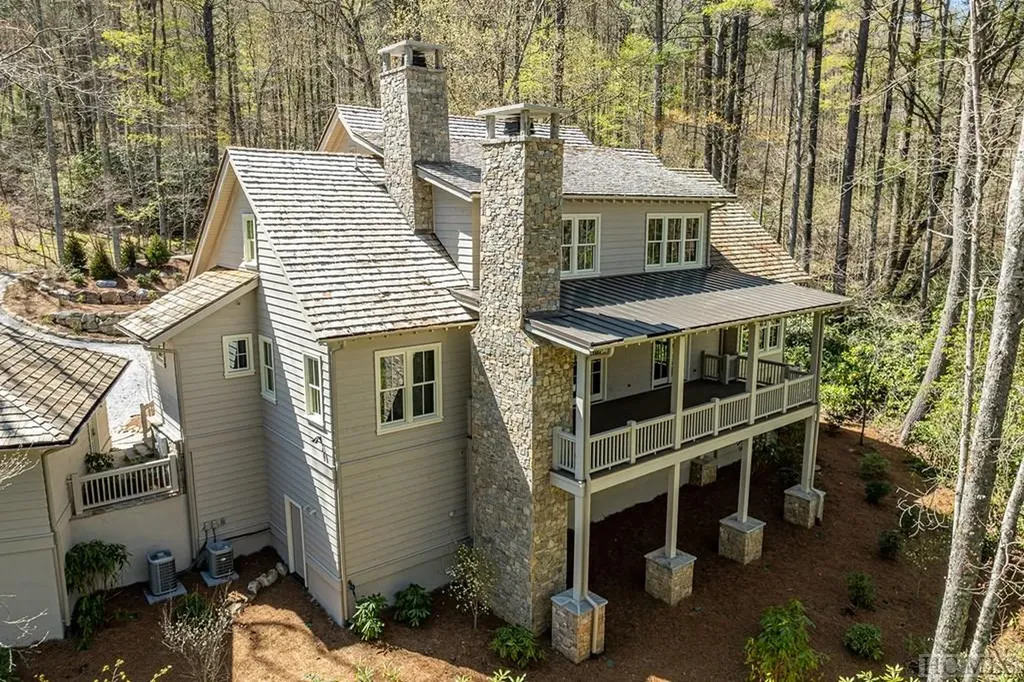 367 Thunder Creek Lane Cashiers NC 28717