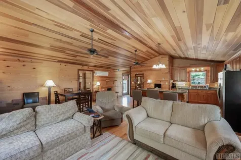 333 Martins Trail Scaly Mountain NC 28775