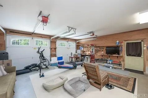 333 Martins Trail Scaly Mountain NC 28775
