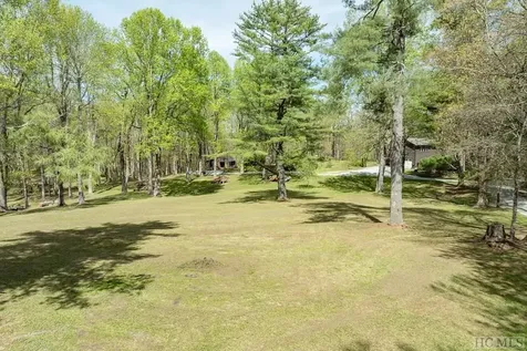 333 Martins Trail Scaly Mountain NC 28775