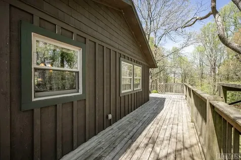 333 Martins Trail Scaly Mountain NC 28775