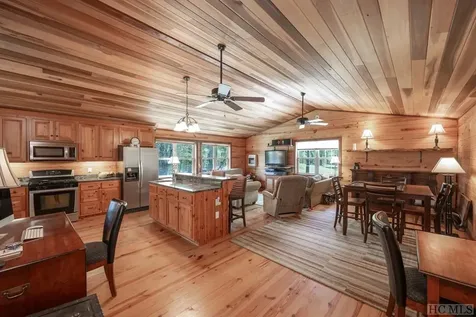 333 Martins Trail Scaly Mountain NC 28775