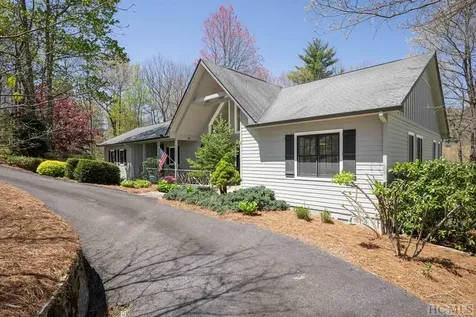 213 Woods Summit Lane Cashiers NC 28717
