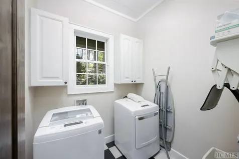 213 Woods Summit Lane Cashiers NC 28717