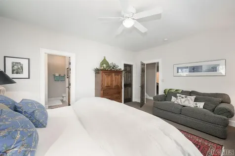213 Woods Summit Lane Cashiers NC 28717