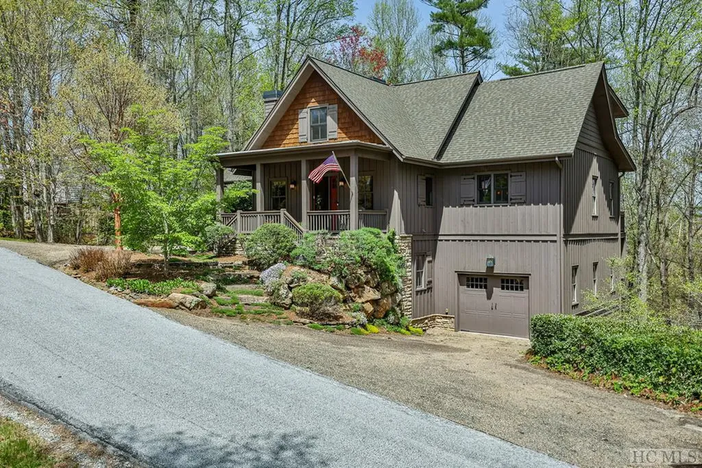 1218 Links Drive Cashiers NC 28717