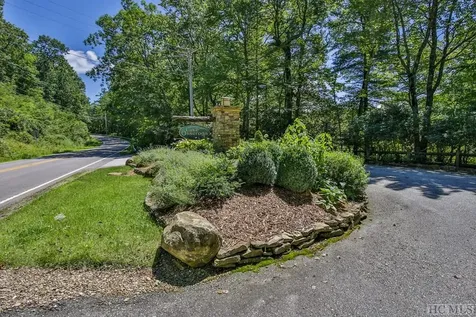 Lot 34 Streamside Lane Highlands NC 28741