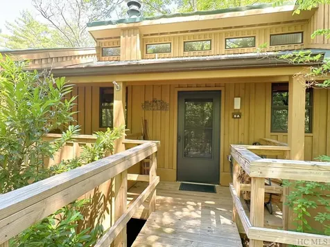 20 Chatterbox Way Sapphire NC 28774