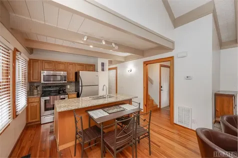 352 Wild Game Trail Sapphire NC 28774