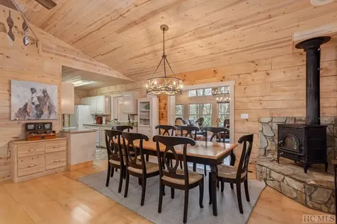67 Fallen Leaf Lane Highlands NC 28741