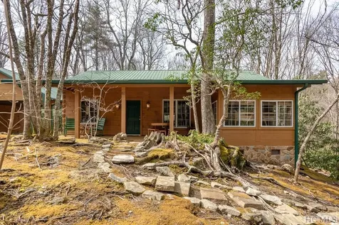 67 Fallen Leaf Lane Highlands NC 28741
