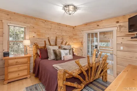 67 Fallen Leaf Lane Highlands NC 28741