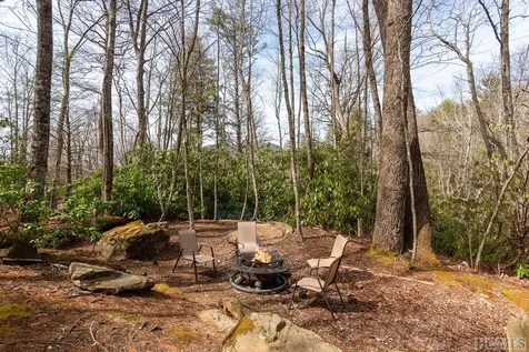 67 Fallen Leaf Lane Highlands NC 28741