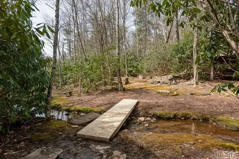 67 Fallen Leaf Lane Highlands NC 28741