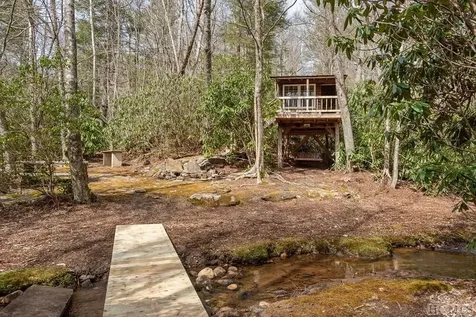 67 Fallen Leaf Lane Highlands NC 28741