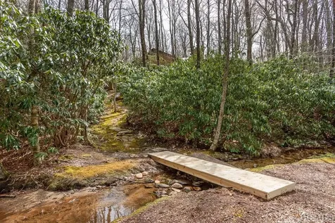 67 Fallen Leaf Lane Highlands NC 28741