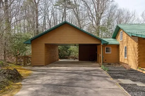 67 Fallen Leaf Lane Highlands NC 28741
