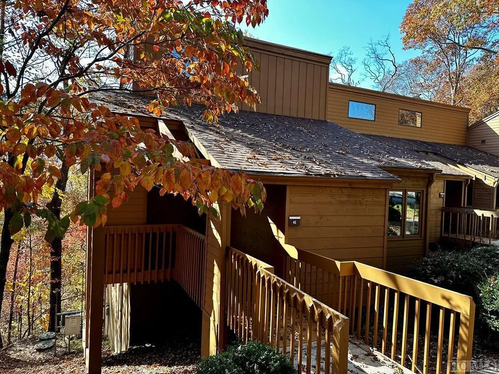 109 Emerald Ridge Road Sapphire NC 28774