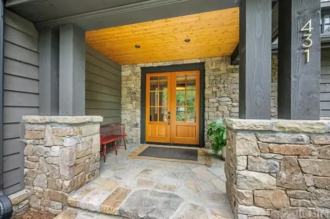 431 Flagstone Road Cashiers NC 28717