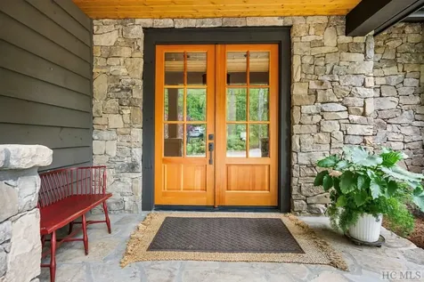 431 Flagstone Road Cashiers NC 28717