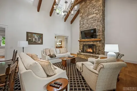 431 Flagstone Road Cashiers NC 28717