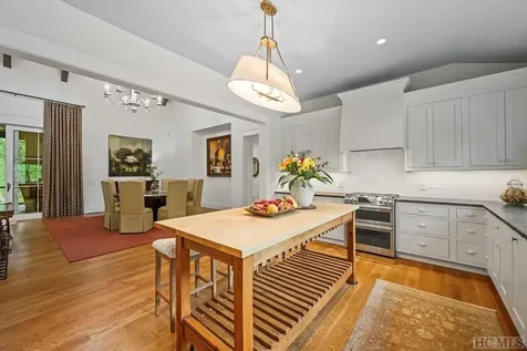 431 Flagstone Road Cashiers NC 28717