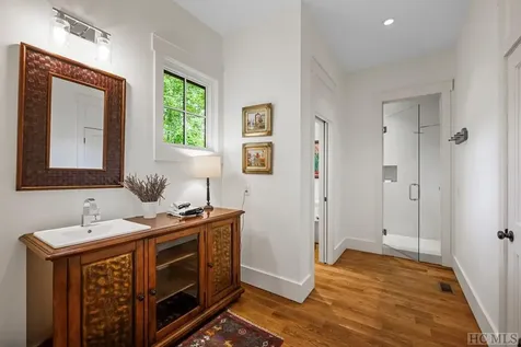 431 Flagstone Road Cashiers NC 28717