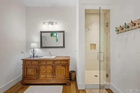 431 Flagstone Road Cashiers NC 28717