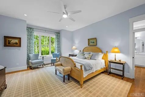 431 Flagstone Road Cashiers NC 28717