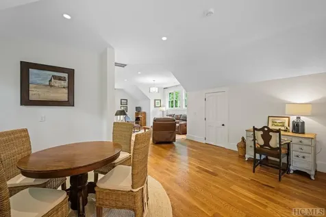 431 Flagstone Road Cashiers NC 28717